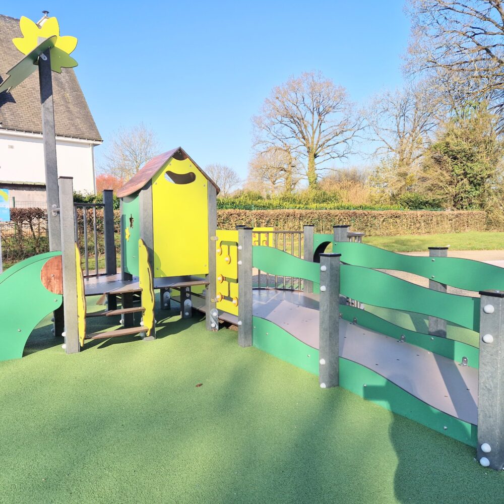 Kks 1317 Poteaux Recyclés Et Hpl Moreac(56)