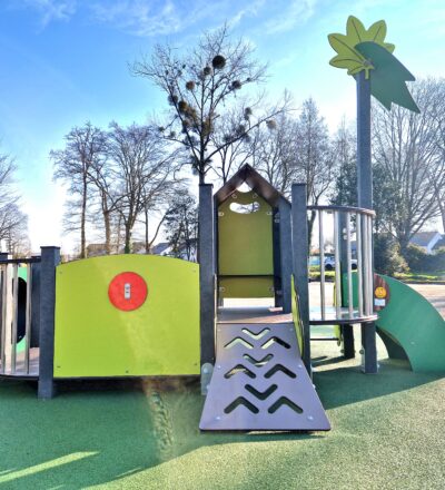 Kks 1317 Poteaux Recyclés Et Hpl Moreac(58)