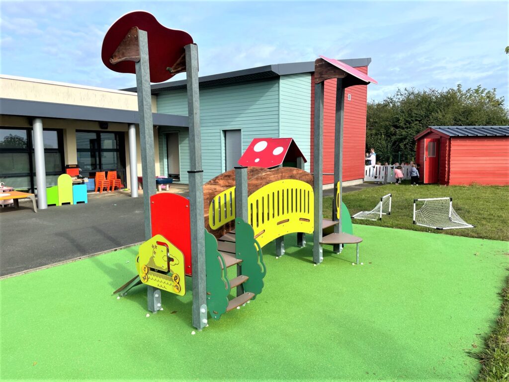 Structure De Jeux Pour Enfants Gamme Champi à Durtal, Maine Et Loire 2