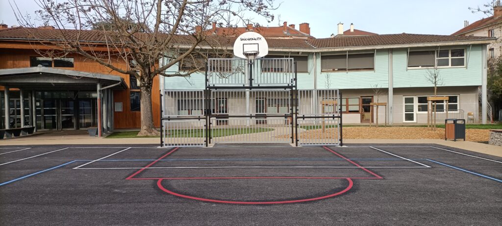 Terrain Multisports College Bourg En Bresse.jpg (2)