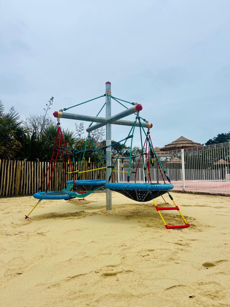 Huck Arbre Aux Nids Perches Mini Pyramide Araignee Cordage Escalade Ouistreham 14 Metal Photo 1