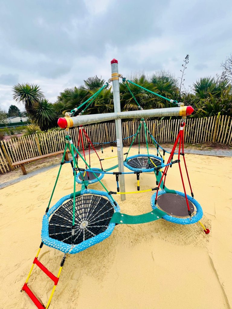 Huck Arbre Aux Nids Perches Mini Pyramide Araignee Cordage Escalade Ouistreham 14 Metal Photo 3